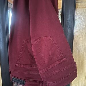 Only worn a few times big star jeans from buckle.